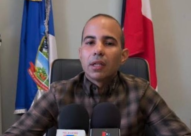 Alcalde de Tireo, La Vega, renuncia a la Fuerza del Pueblo por diferencias internas