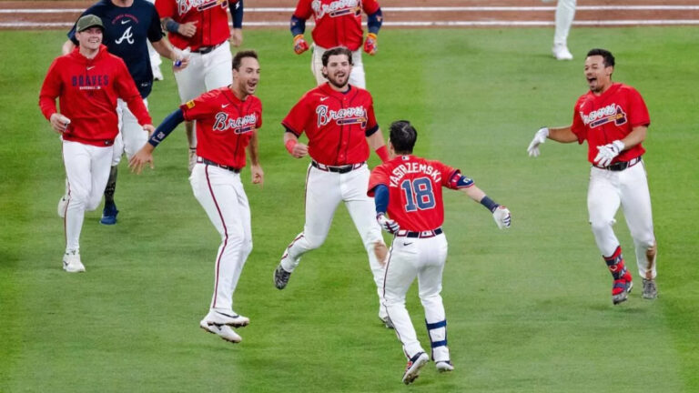Atlanta deja fuera a los Filis y avanza a la Serie Divisional