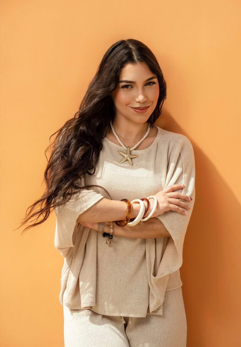 Esposa de Nfasis supera las 500 mil vistas con su debut musical “Me Levanté”