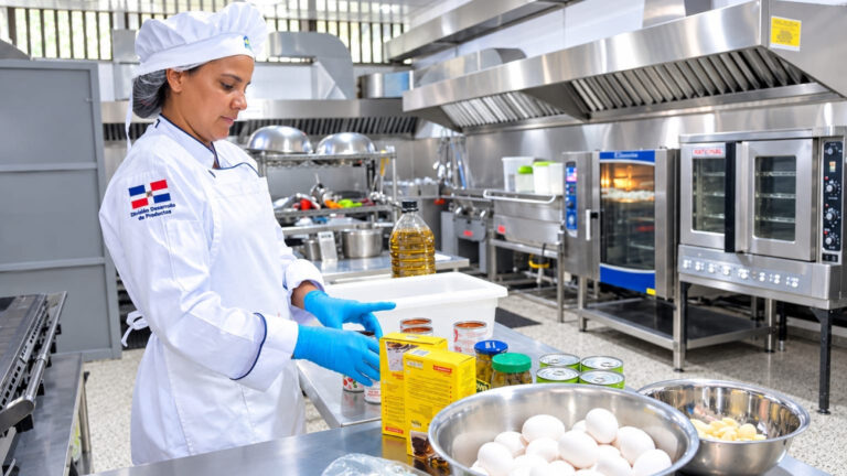 INABIE mejora calidad de alimentación escolar mediante capacitaciones y asistencia técnica a proveedores