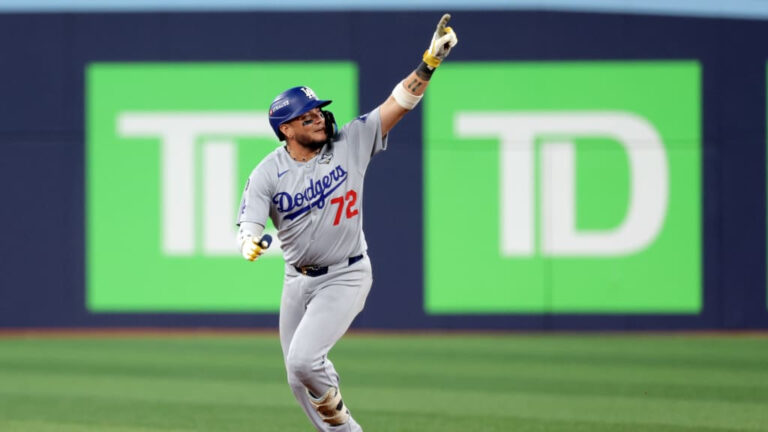 Miguel Rojas pone fin a su carrera en MLB tras 13 temporadas