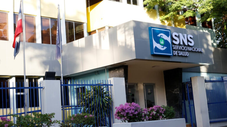 SNS designa más de 20,000 médicos en la Red Pública de Salud entre 2020 y 2026